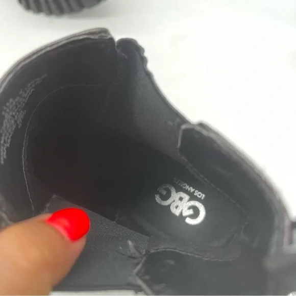 GBG Los Angeles Faux Patent Leather Burgundy Lug Sole Heel Chelsea Boot Size 11 - Picture 10 of 13